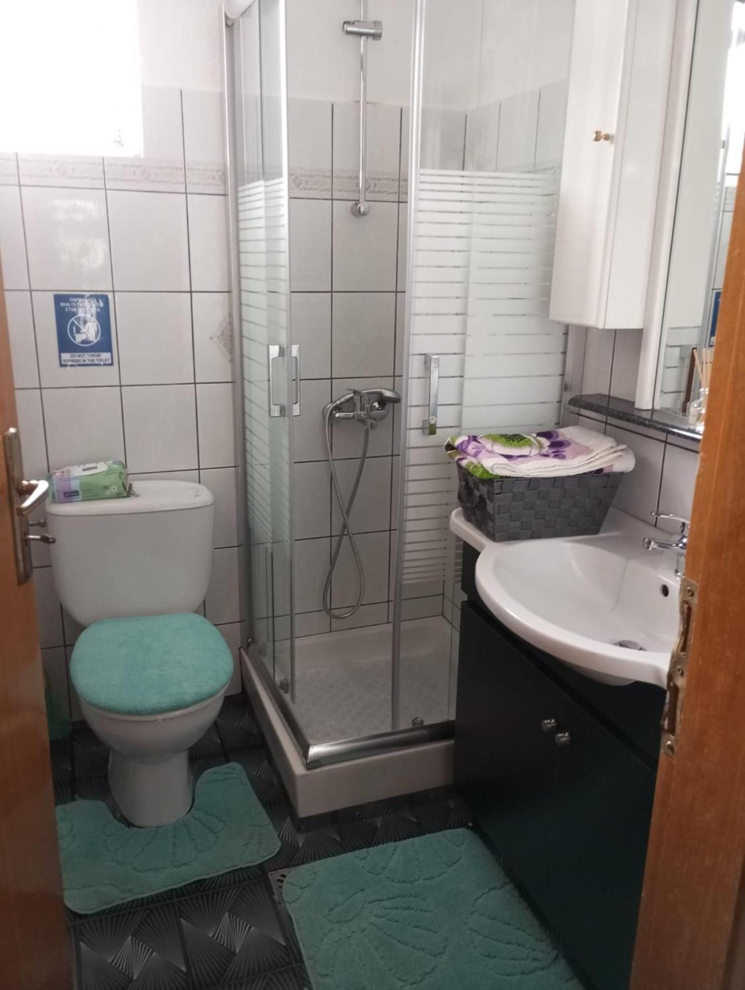 S.T Family Apartement Kalampaka Exteriör bild